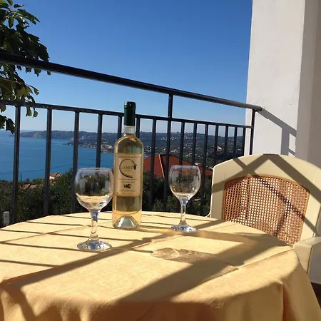 Spyridoula Lägenhetshotell Lourdata (Kefalonia)