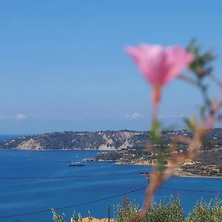 Spyridoula Aparthotel Lourdata (Kefalonia)
